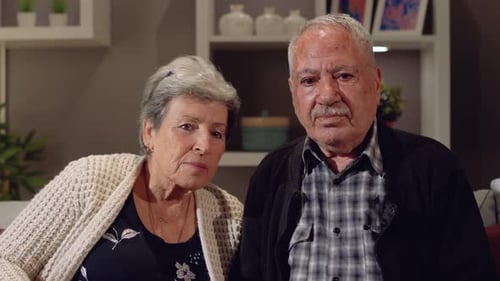 Mirando el álbum de fotos