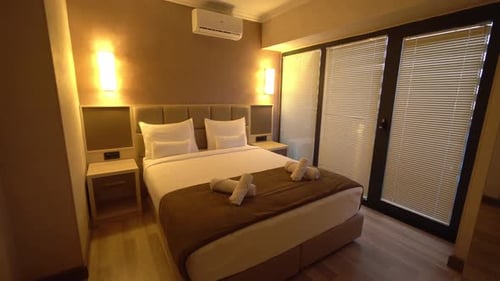 Apartments in the hotel. Excellent modern renovation in a room or hotel room.