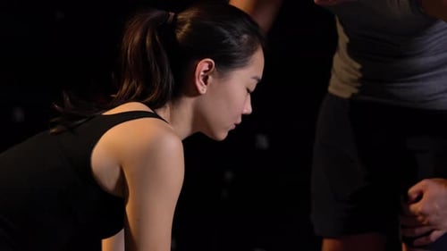 Man motivate encouragement to woman