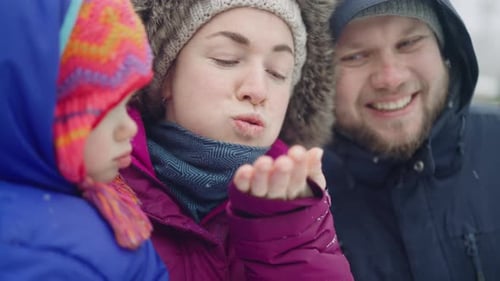 Family Spend Time Outdoors Snowy