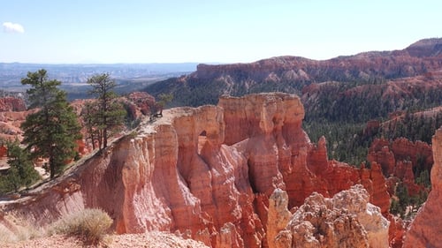 Stunning views overlook the unique rock formations and vibrant colors of the Bryce Canyon landscape