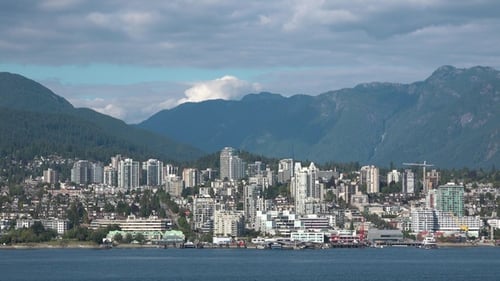 Vancouver. Puerto y centro de Vancouver. Edificios modernos, edificios residenciales, rascacielos
.
