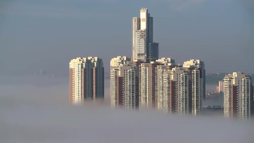 8K Fog In The Modern Urban City