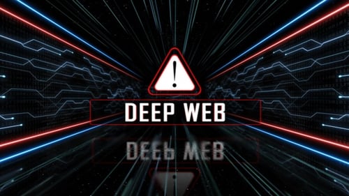 Deep Web Glitch Text in einem Technikraum, schleifbar
