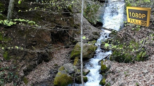 Schöner Wasserfall 3
