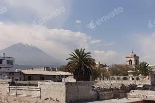 Preview: Arequipa Cityscape, Peru