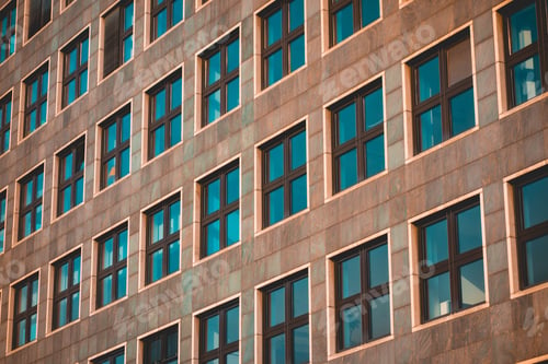 Preview: Hundrets Of Windows In Square Format