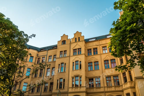 Preview: Luxury And Majestic Building At Berlin
