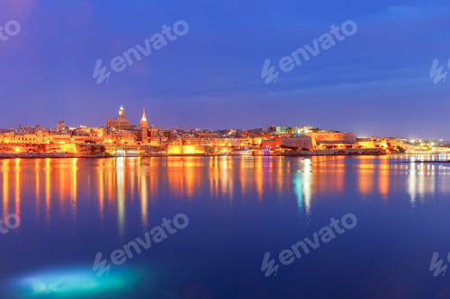 Preview: Valletta. Mediterranean Harbor.