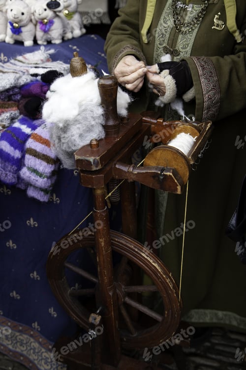 Preview: Roller With Handmade Thread, Craft And Work, Sewing And Fashion