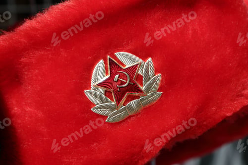 Preview: Russian Red Winter Hat With Emblem As Souvenir