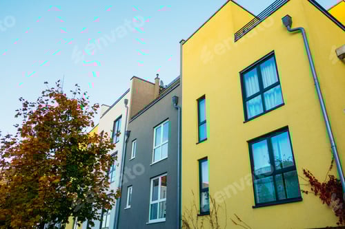 Preview: Modern Townhouses With Autumn Tree
