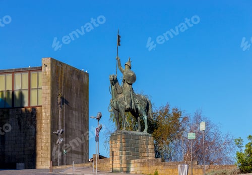 Preview: Porto. Monument Of Vimara Peres.