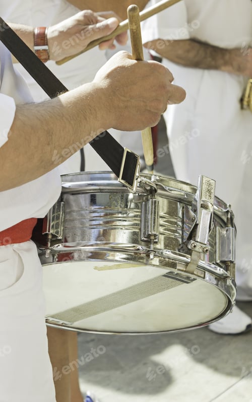 Preview: Musician Drumming Group In Navarre Parties