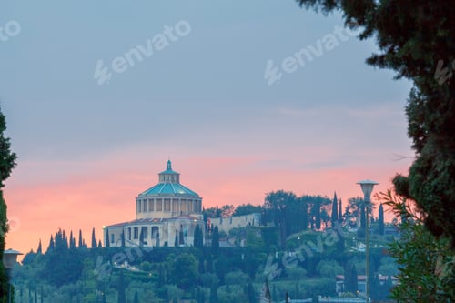 Preview: Verona. San Leonardo Hill.