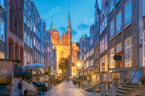 Preview: Gdansk. Mariacka Street At Night.