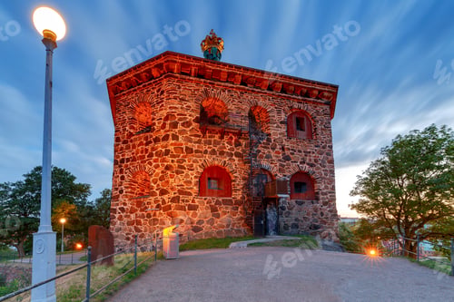 Vista previa: Old Stone Tower Skansen Kronan At Sunset. Gothenburg. Sweden.