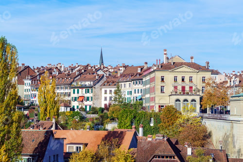 Preview: Traditional House In The Old Town And The Flag Of Bern, Switzerland