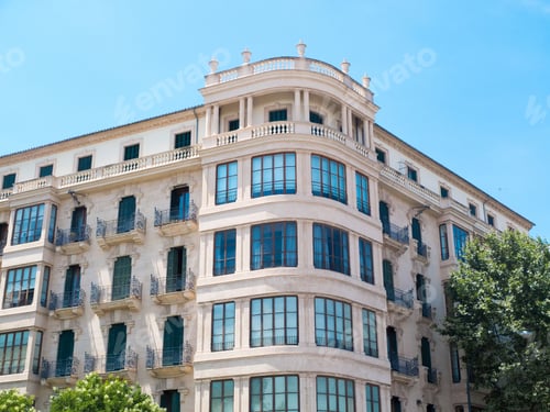 Preview: Building At Berlin