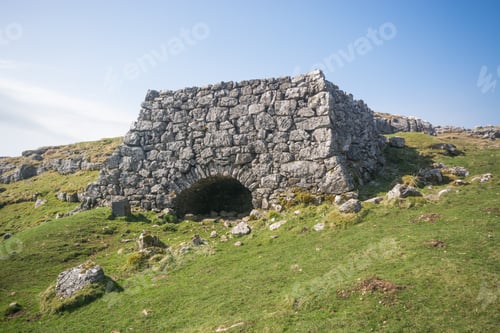 Preview: Square Lime Kiln In Wharfedale