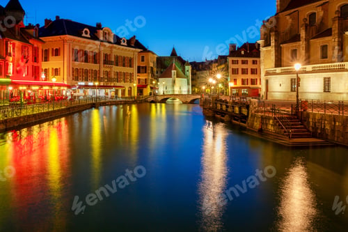 Preview: Annecy. Old City.