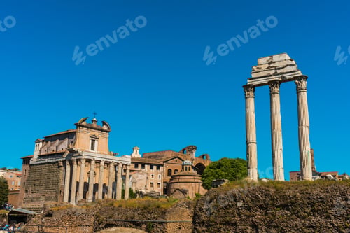 Preview: Remains Of Roman Forum With Remains Of Three Columns Of Temple Of Castor And Pollux In Foreground