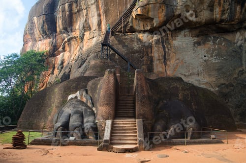 Preview: Two Ancient Lion'S Paws At The Beginning Of The Ascent To The Top Of The Mountain. Entrance To The