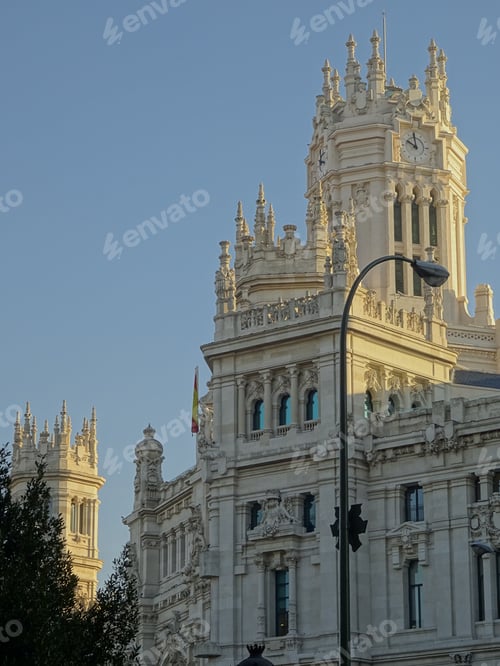 Preview: Madrid, Urban Scene