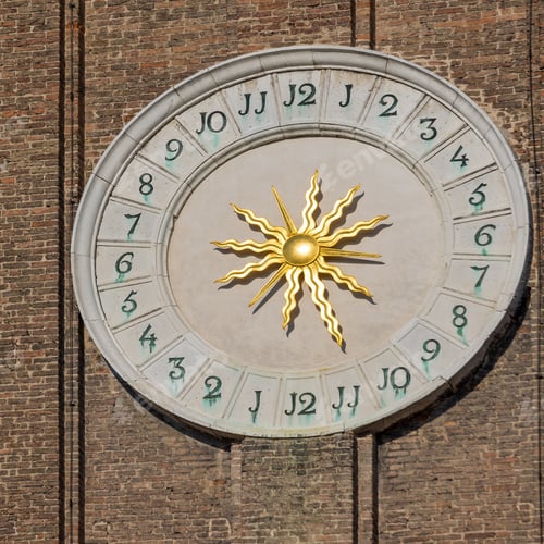 Preview: Clock Dial With Golden Sun At Tower In Venice