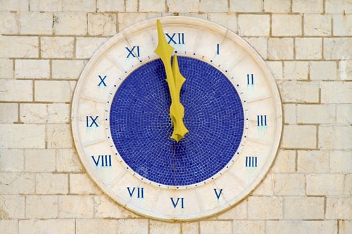 Preview: Twelve O Clock At Old Blue Roman Clock