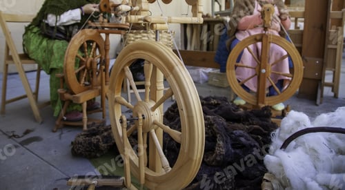 Preview: Spinner Working In Sewing With Wool, Artisan Production, Industry