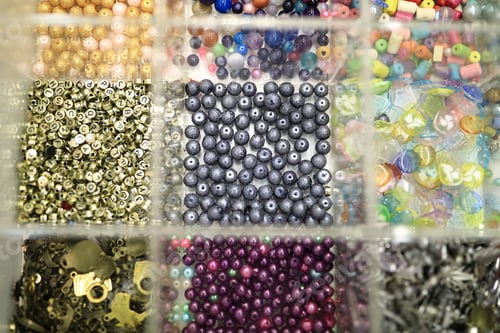 Preview: Details Of Beads In The Glasses Boxes