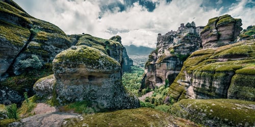 Preview: Green Spring Panorama Of Meteora, Unesco World Heritage Site. Great Morning View Of Eastern