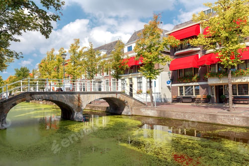 Preview: Delft. The Picturesque City Canal.