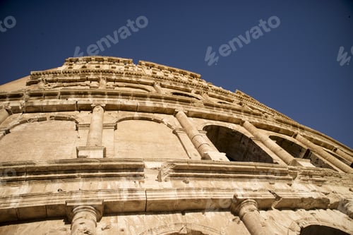 Aperçu: View Of The Architectural And Architectural Details Of The Colosseum Monument