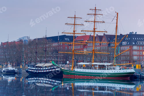 Preview: Bremen. Embankment Schliachte.