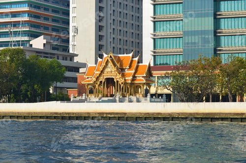 Preview: The Buddhist Temple Against The Background Of Modern Buildings. Bangkok, Thailand