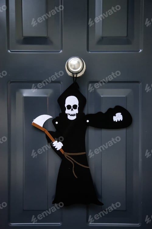 Preview: Skull On Door, Halloween Party, Death And Crime