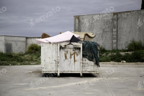Preview: Clean Point Container, Garbage Collection, Disinfection