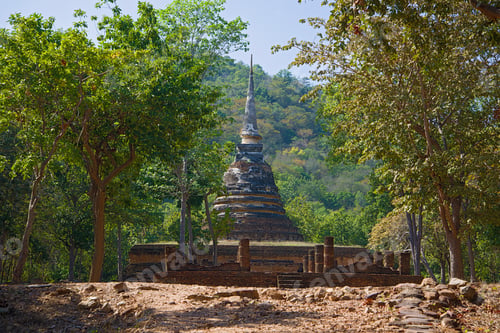 Preview: Chedi Of The Ancient Buddhist Temple Wat Chedi Ngarm On A Sunny Day. Thailand, Sukhothai