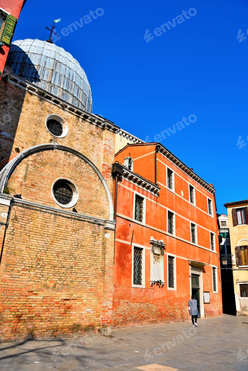 Preview: Church Of The Santi Apostoli, Chapel Corner Venice Italy