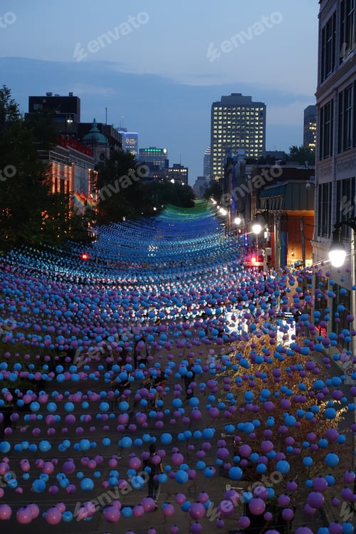 Preview: Montreal Cityscape, Quebec, Canada