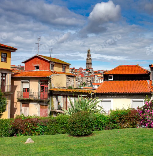 Preview: Torre Dos Clerigos In The Historic Center Of Porto. Portugal.