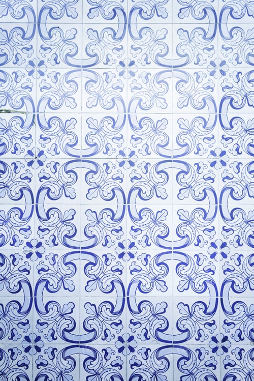 Preview: Tiles With Floral Details And Ceramic Construction