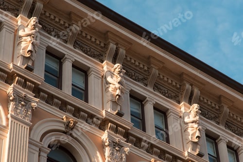 Preview: Twilight Strolling Along The Streets Of Trieste