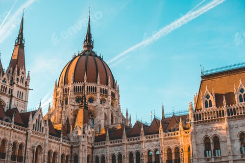 Preview: Detailed View Of Rooftop And Dome At Parliament