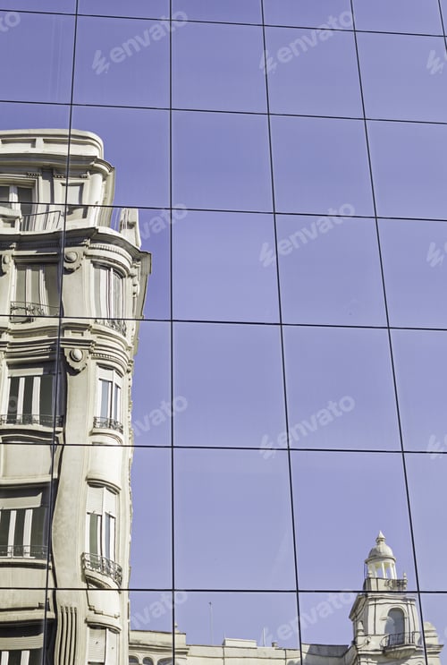 Preview: Building Reflected In Urban Walled Glass, Construction And Architecture