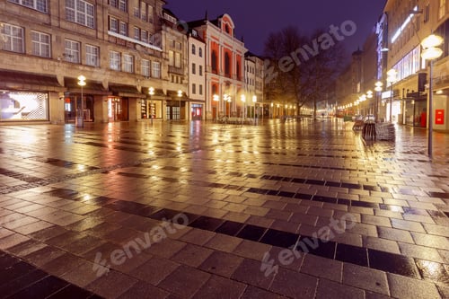 Preview: Munich. Neuhauser Street