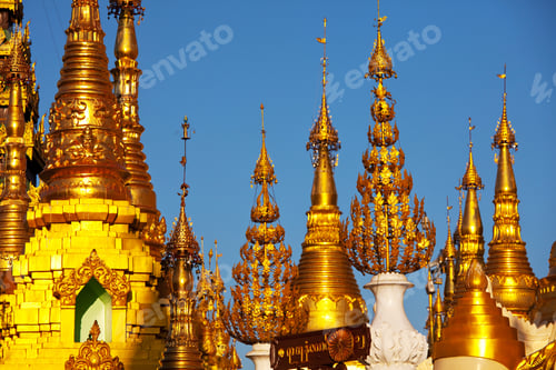 Preview: Buddhist Stupas In Myanmar,Inle Lake