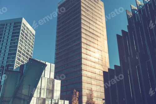 Preview: Big Skyscrapers In Vintage Tonage